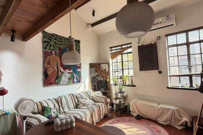 Changshu rd 2BR 2bath apartment