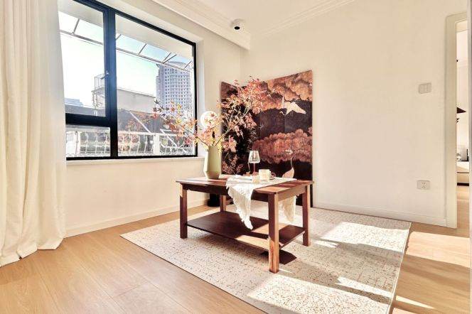 bright 2brs+balcony Nr chang ping road M7