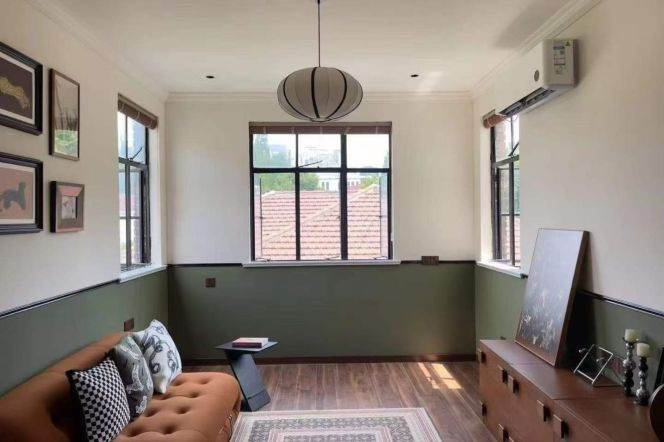 Zhongshan Park or Jiangsu Rd Station 1Br Line2/3/4/11