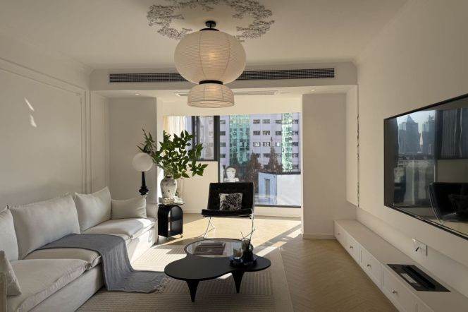 3BR 2BA /  Spacious / Bright / Modern/ Quiet /Great compound  /Good view/ elevator