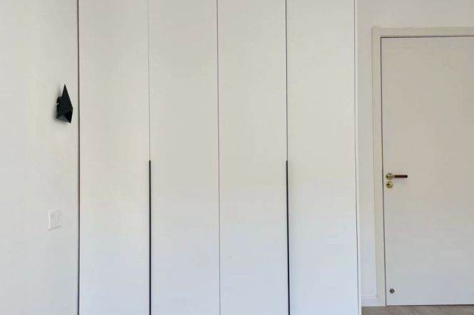 Spacious&Modern 2Bdrs 1Bath Apt+L2/3/4 Zhong Shan Park+5F Walk Up+Large Closets