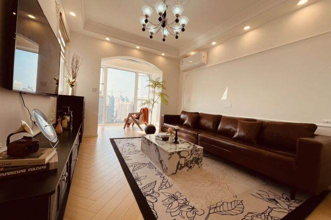  Renovated 1br high-rise at Huangpu Line 4/8/9 