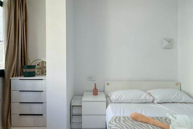 1 br near L10/L11 jiaotong uni station