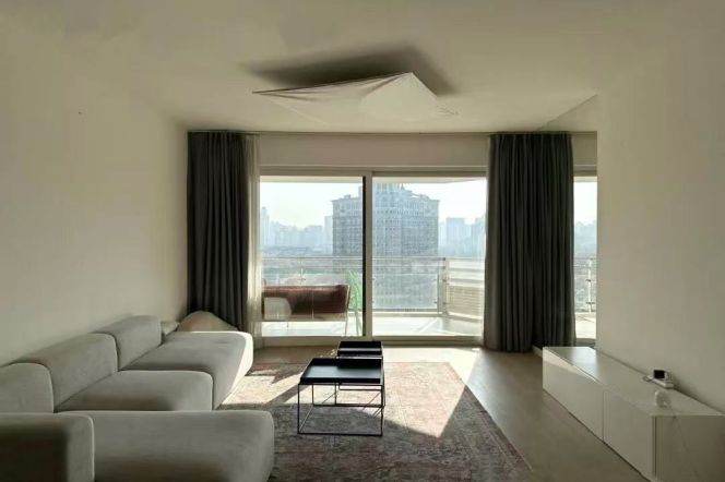 Bright 3Brs in Central Residence