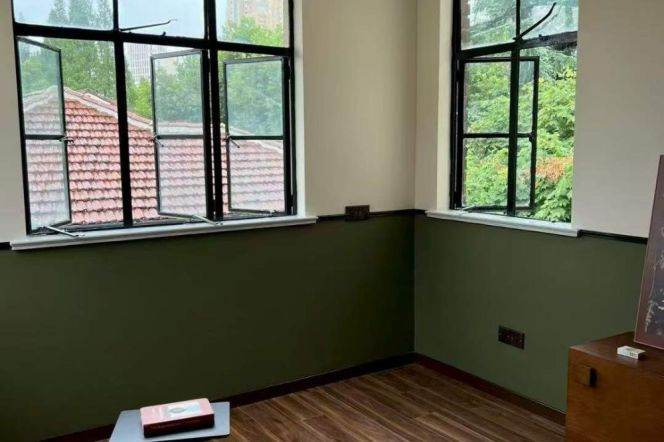 Zhongshan Park or Jiangsu Rd Station 1Br Line2/3/4/11