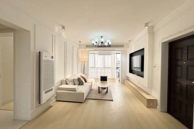  Quality 2br apt with wall heating in Pudong   M4&6 