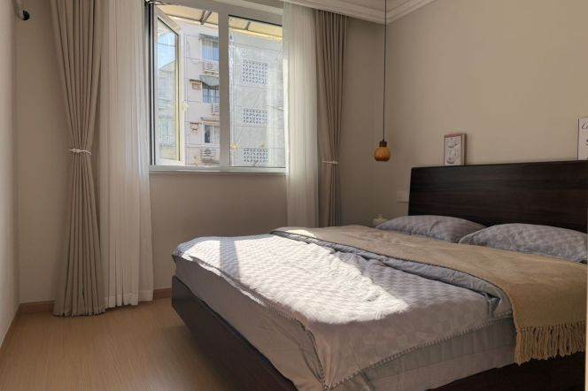 Loushanguan Cozy 1BR /  Spacious / Bright / Modern/Stairs