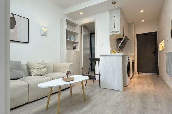 1 br near L10/L11 jiaotong uni station