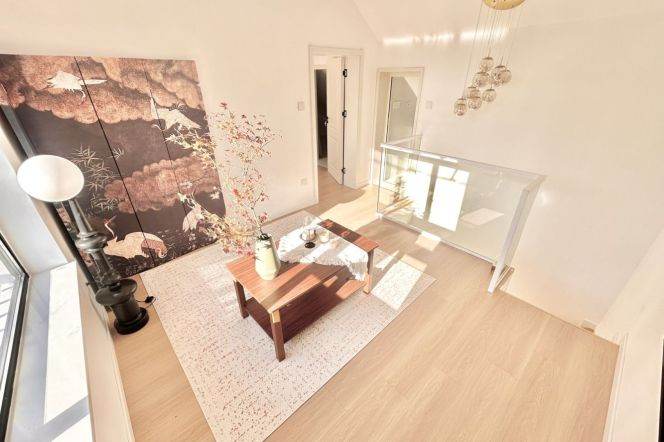 bright 2brs+balcony Nr chang ping road M7