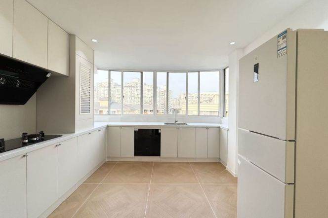  Quality 2br apt with wall heating in Pudong   M4&6 