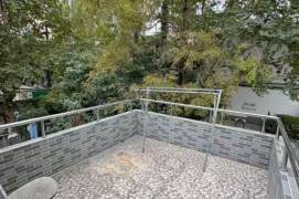 Duplex 1br with terrace near Jiangsu Rd M2/11