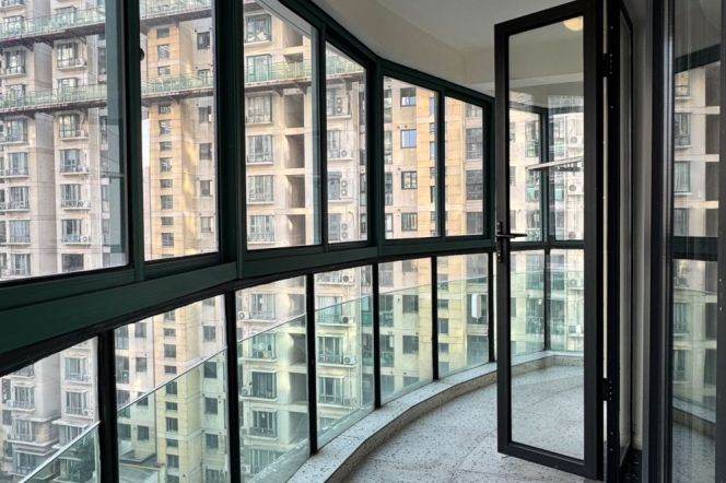 Bright 3BR Apt | Zhongshan Park & Good view | Balcony +Floor heating 16.5K