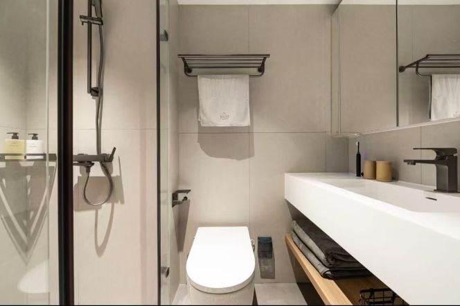 1Studio near line 10 Fu'dan,Tong'ji and SUFE can long and short term lease