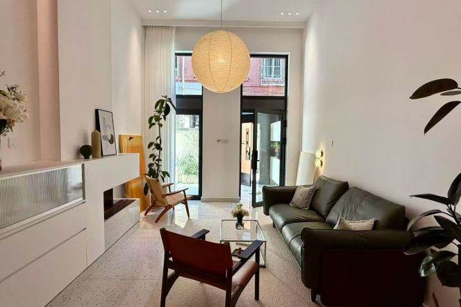 Charming YanQing Rd Old House