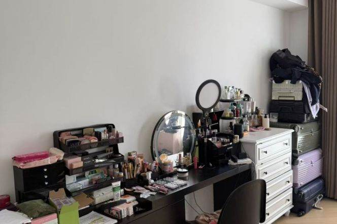 Zhongshan park elevator 2BR apartment