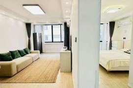 Loushanguan rd 2BR apartment