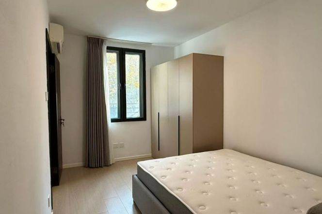 Modern Deco 2BR 2Baths Changshu Rd 16.5k