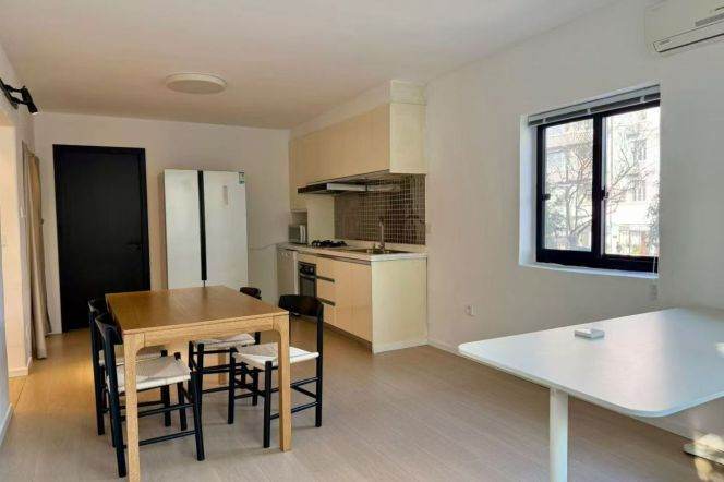 Modern Deco 2BR 2Baths Changshu Rd 16.5k