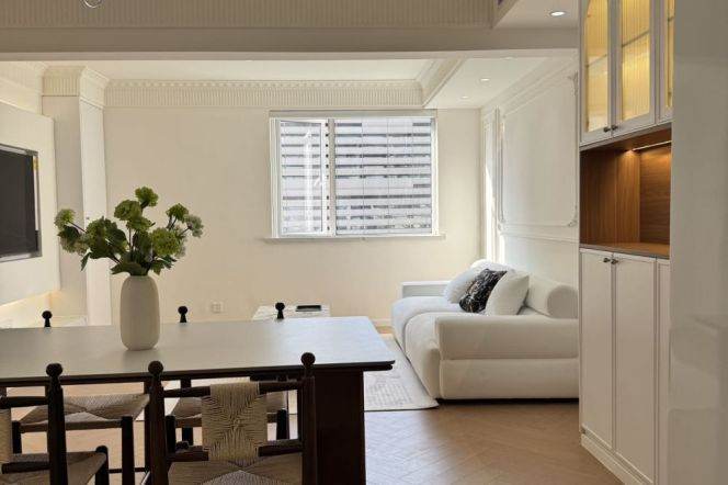 Great sunshine 2BR -2bathr + elevator| Zhongshan Park Metro L2/3/4 | 6F New decoration