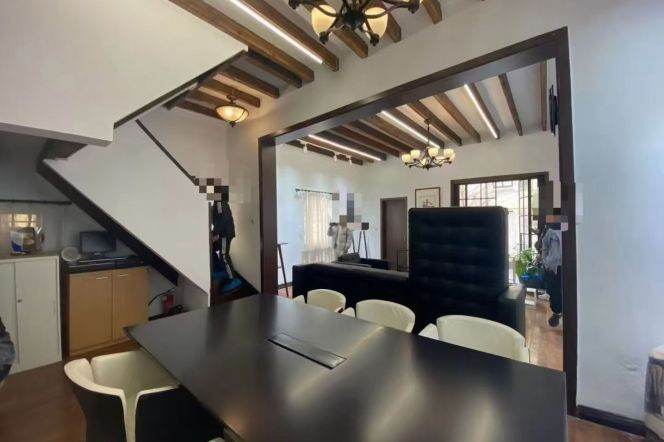 The entire 3-story building/230sqm & private garden/oven @Xinhua Rd