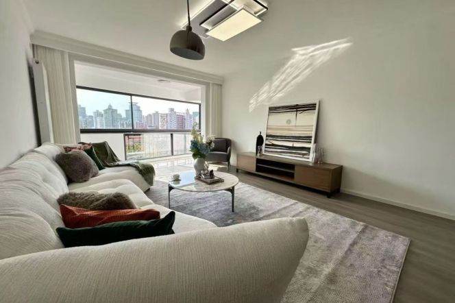 Stylished 3Brs in Artist Court 