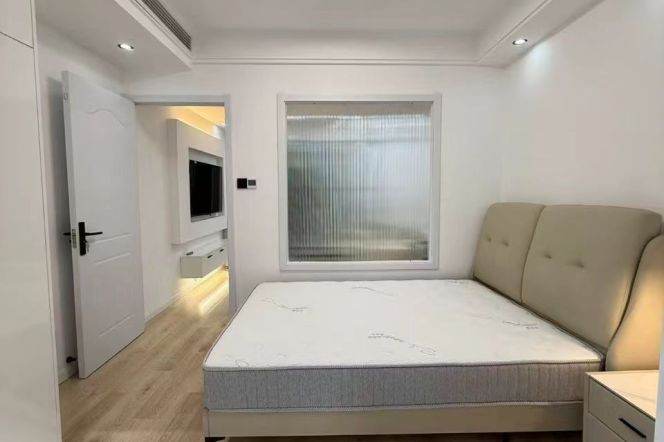 Nice 1Br Songyuan rd Sta M10/1F/45sqm/6.8K/ Donghua Uni/Nice Compound