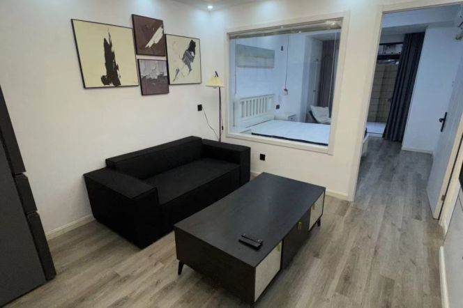 Nice 1BR W Yard Near Hongqiao RD Sta M 3/4/10/40sqm/5.6K