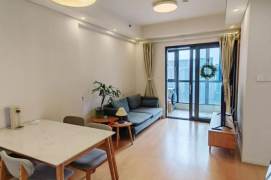 Bright  2 br next NYU shanghai, easy to L 6/8/11 Oriental sports center