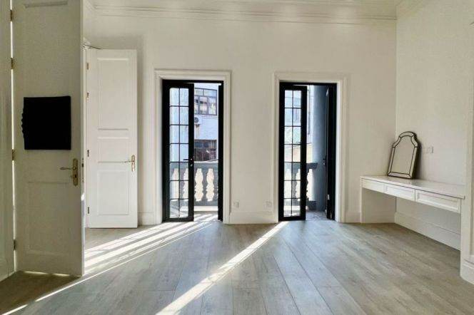 Super spacious Xintiandi 4Br+terrace