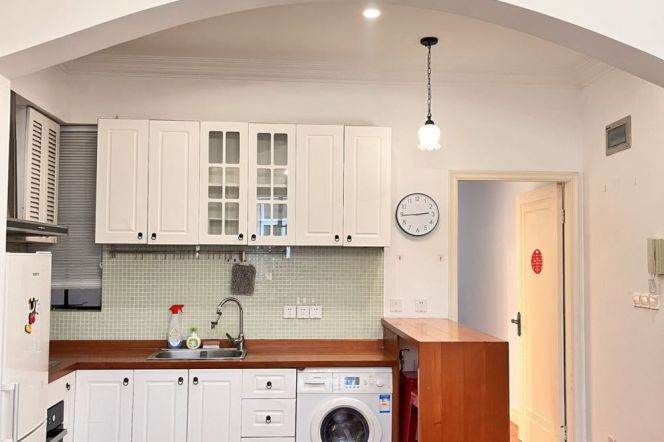 High ceiling 1Br/1Lr/1Bt apt nr Jingan temple,M2/7/11