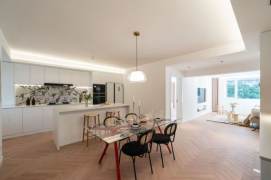 Brand new 3brs/150sqm & heating/balcony @JT Univer & Line 10/11