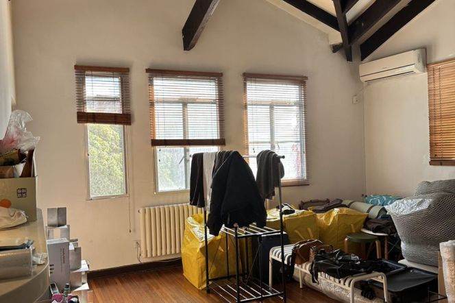 Good lighting 2brs&2baths with terrace near Hengshan Road