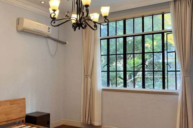 High ceiling 1Br/1Lr/1Bt apt nr Jingan temple,M2/7/11