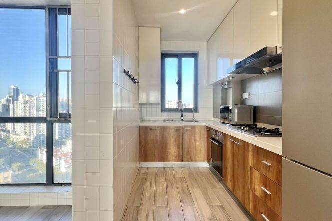 3BR 2BTH w/ Balcony nr ChangPing M7