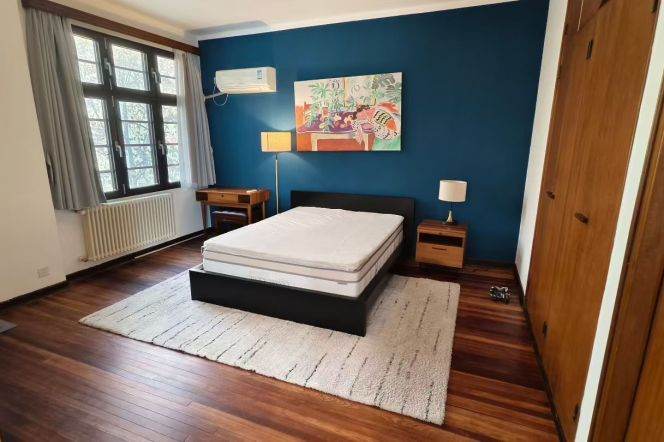 high-ceiling 1br with wall heating /Storage @Changshu Road,iapm