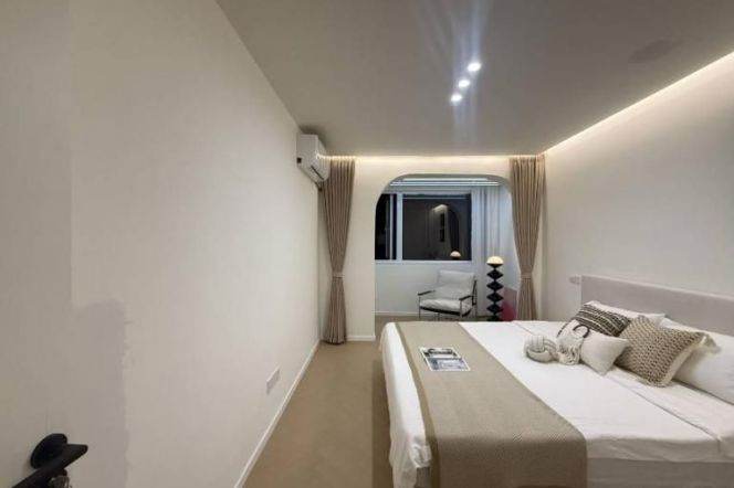 1 br 80 sqm newly renovated Apt&elevator&open kitchen/Hengshan rd 12K