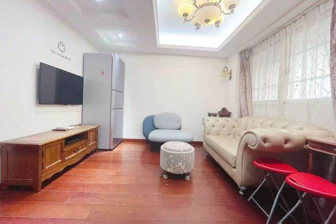 Super cozy & Sun- filled 2BR w elevator @Yueyang rd