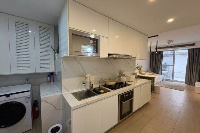 2 brs near L2/L11 jiangsu rd station+yard