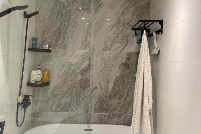 1 br near L1/L7 changshu rd station+floor heating+yard