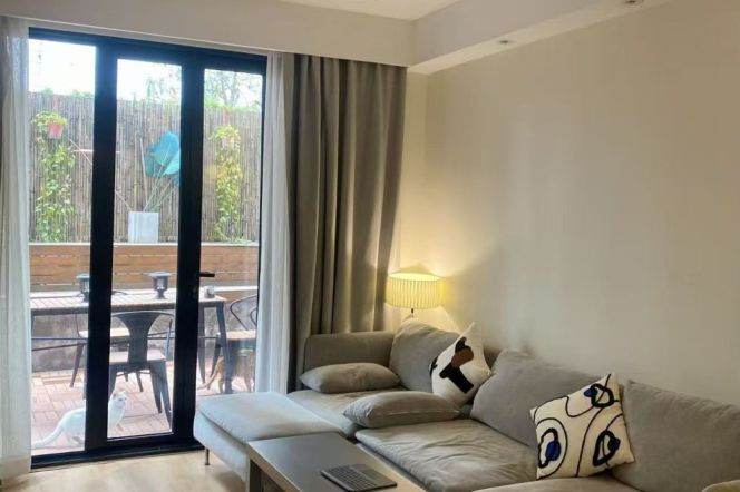 1 br near L1/L7 changshu rd station+floor heating+yard