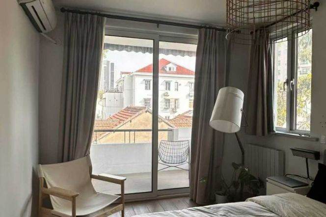 Yongfu/ Fuxing rd elevator building wall heating 2br/2lr/1ba apt with balcony;L1/7