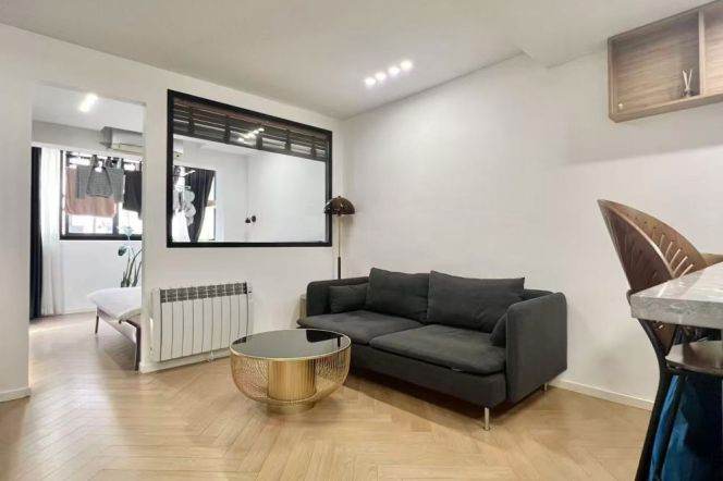 Modern 1br near Changping Rd M7