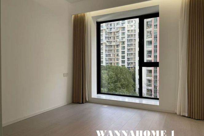 Open Balcony+Bright&Spacious 3Bdrs 2Baths Apt+Su Zhou Creek+L11/13 Long De Rd+Nice Compound