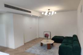 Elevator 2br Apt close to Changping Road