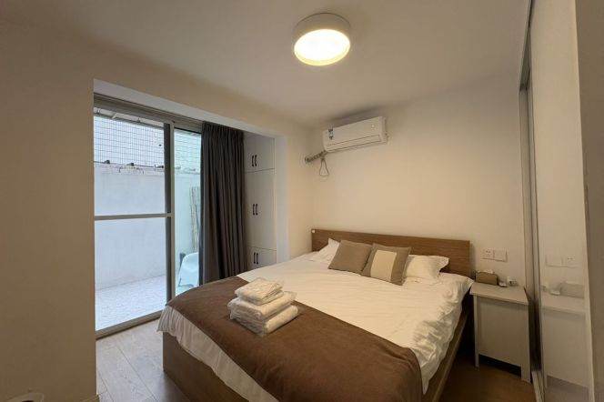 2 brs near L2/L11 jiangsu rd station+yard