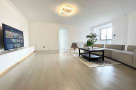 Elevator: 3BR-Anshun Road-8 minutes to 3/4/10 Lines-Hongqiao Road