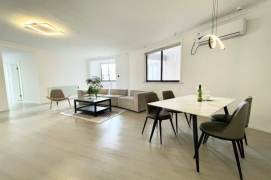  Spacious 3br high-rise nr Hongqiao Rd   L3/4/10