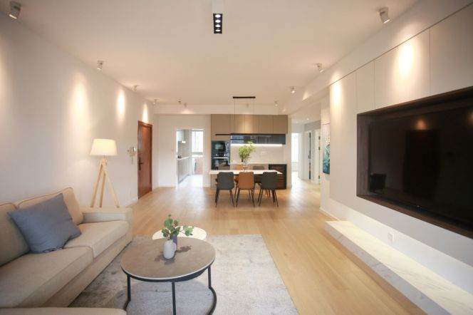 modern 4brs floor heating open balcony open kitchen beside Huang pu river IFC only 24K 