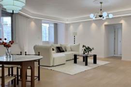 Spacious 3Br + floor heating +Central AC | Zhongshan Park Metro 18.6K