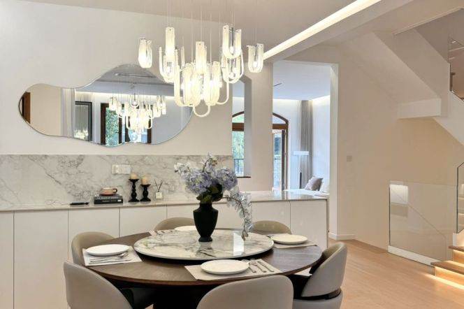 Villa/big garden/terrace/5Brs/Qingpu area